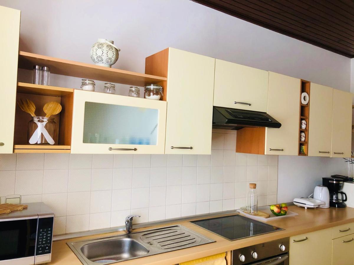 Apartma Domenika พทุย ภายนอก รูปภาพ